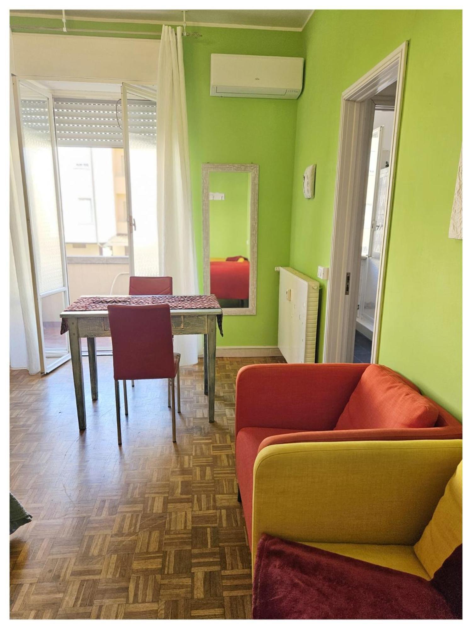 Vm Lovati Lägenhet Pavia Exteriör bild